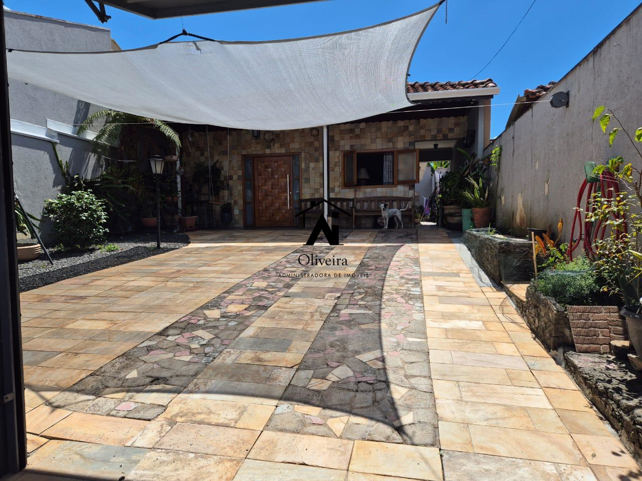 CA-661 Casa no Jardim Country Club