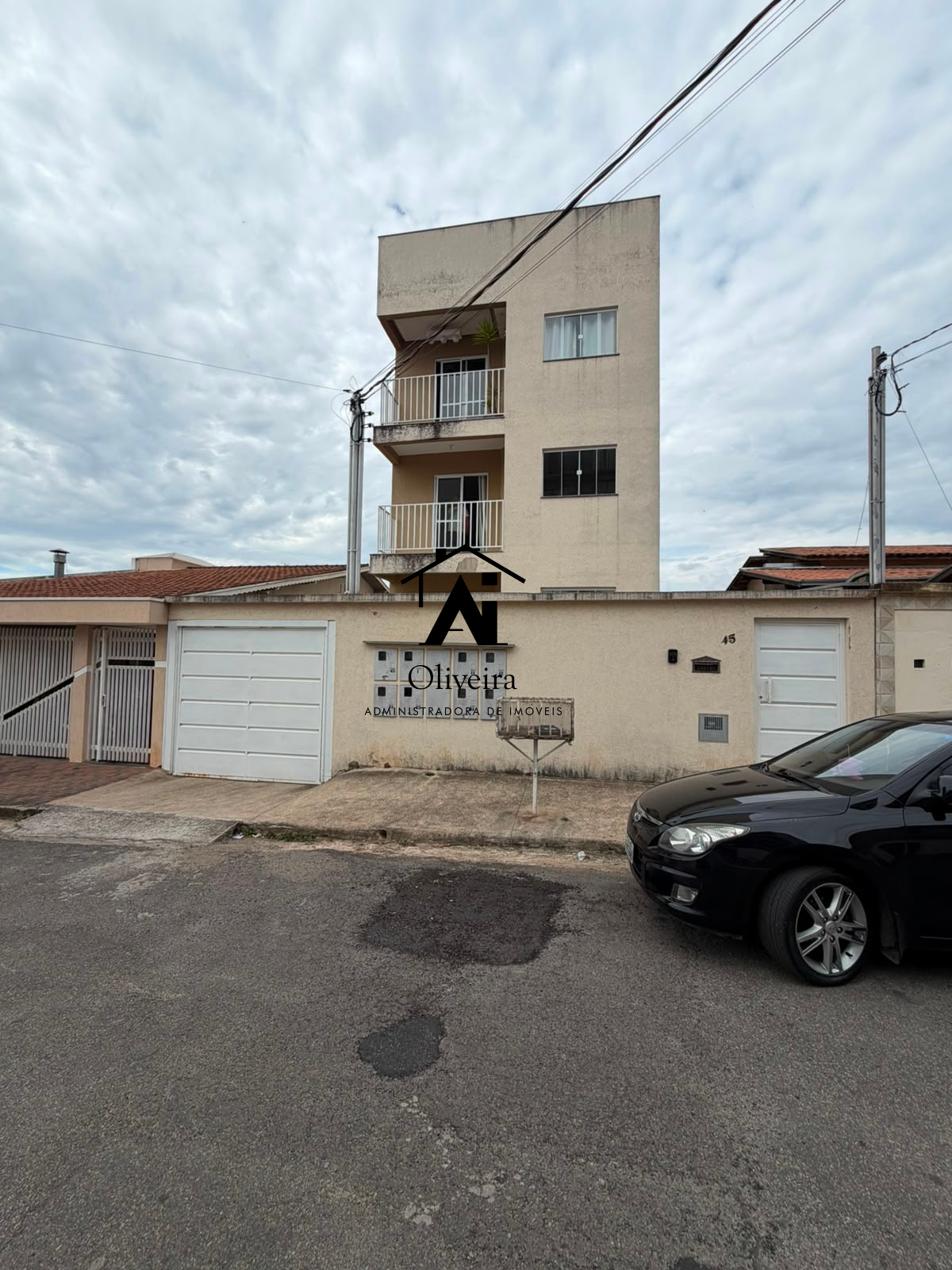 APARTAMENTO NO JARDIM BANDEIRANTES.