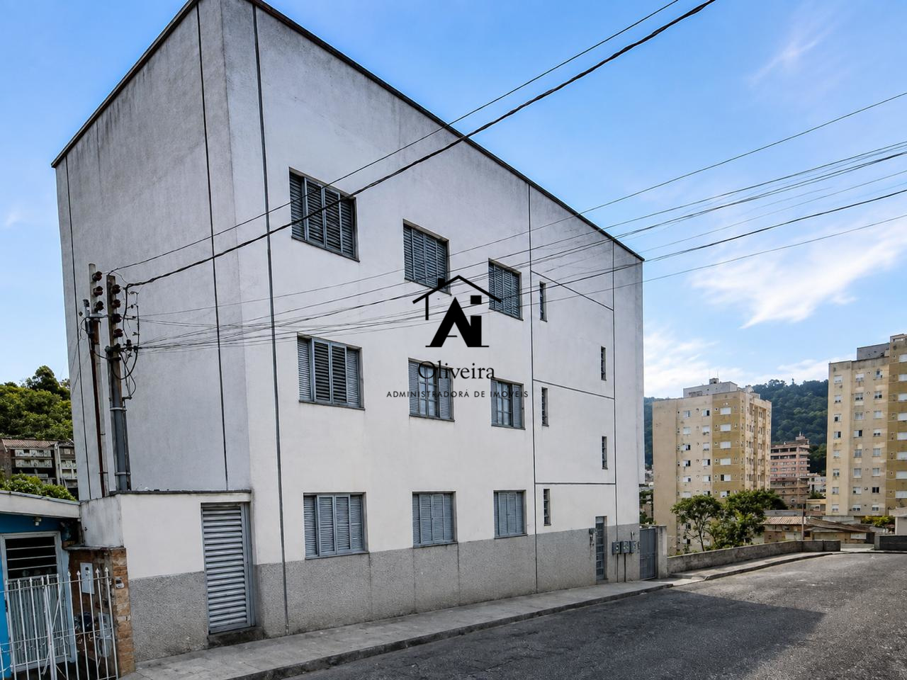 APARTAMENTO NO CENTRO.