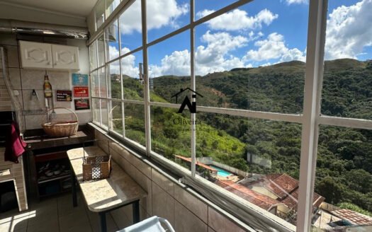 CA-578 CASA NO JARDIM VITORIA